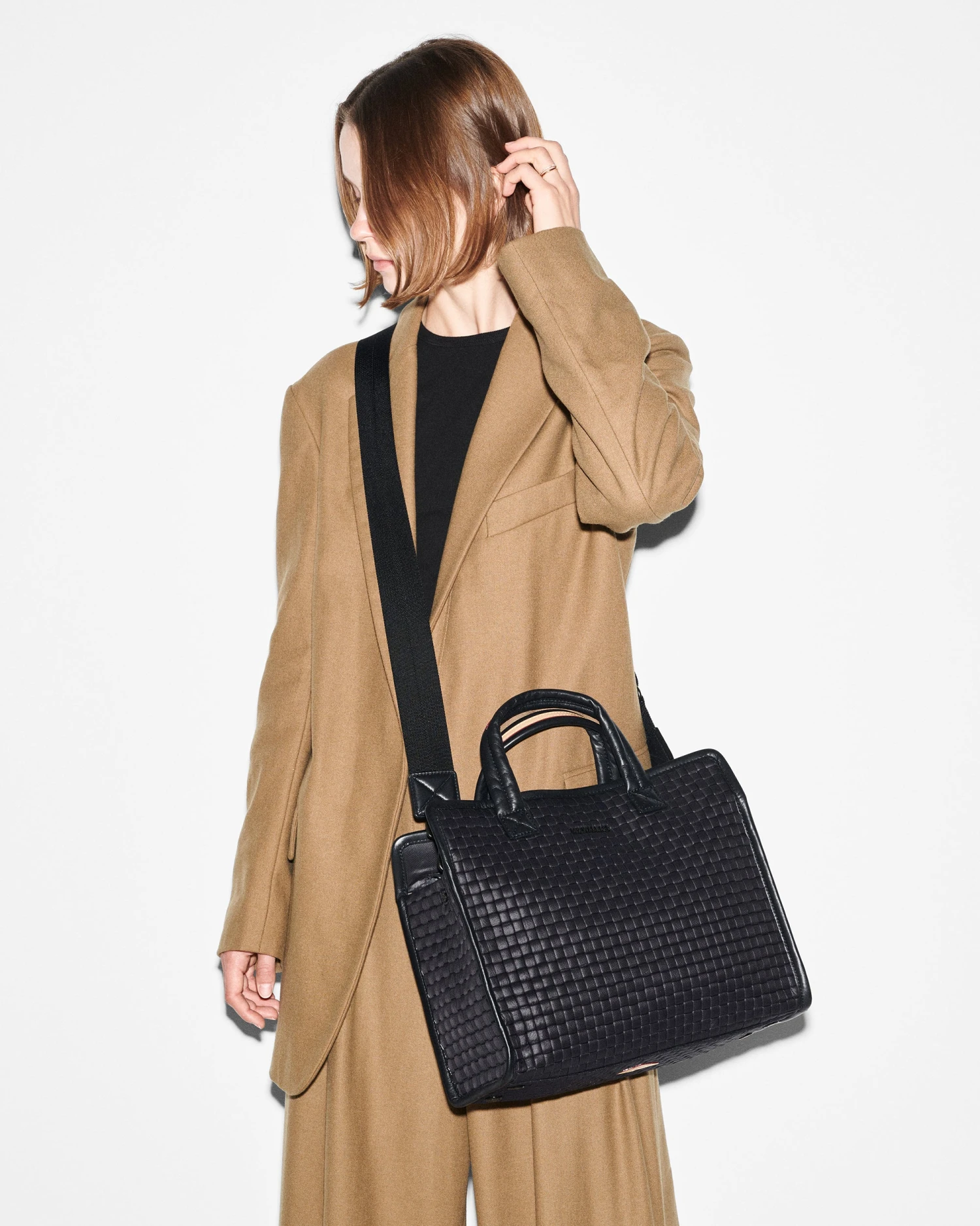 Black Medium Woven Box Tote - Image 5