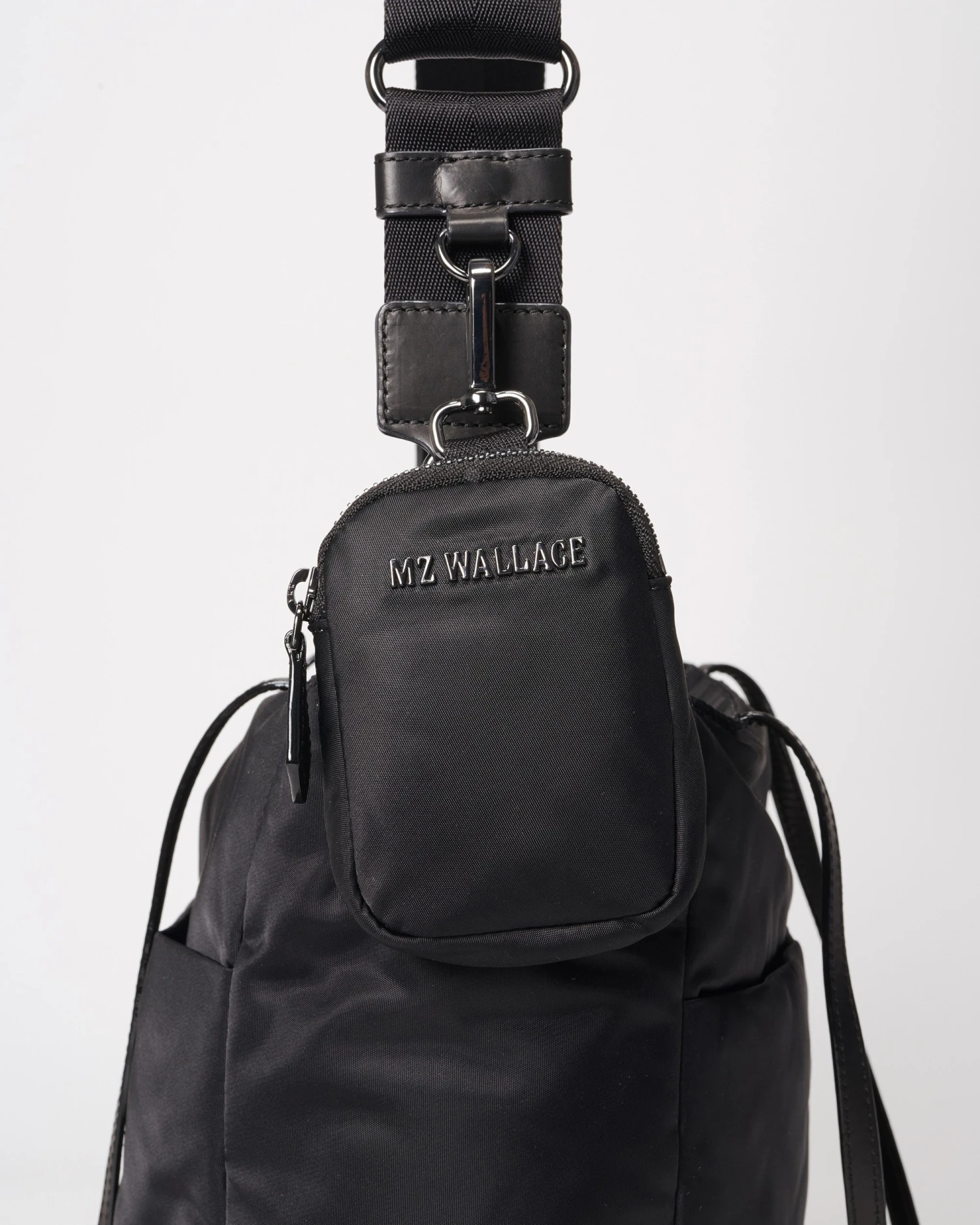 Black Large Bowery Link Pouch - Image 5