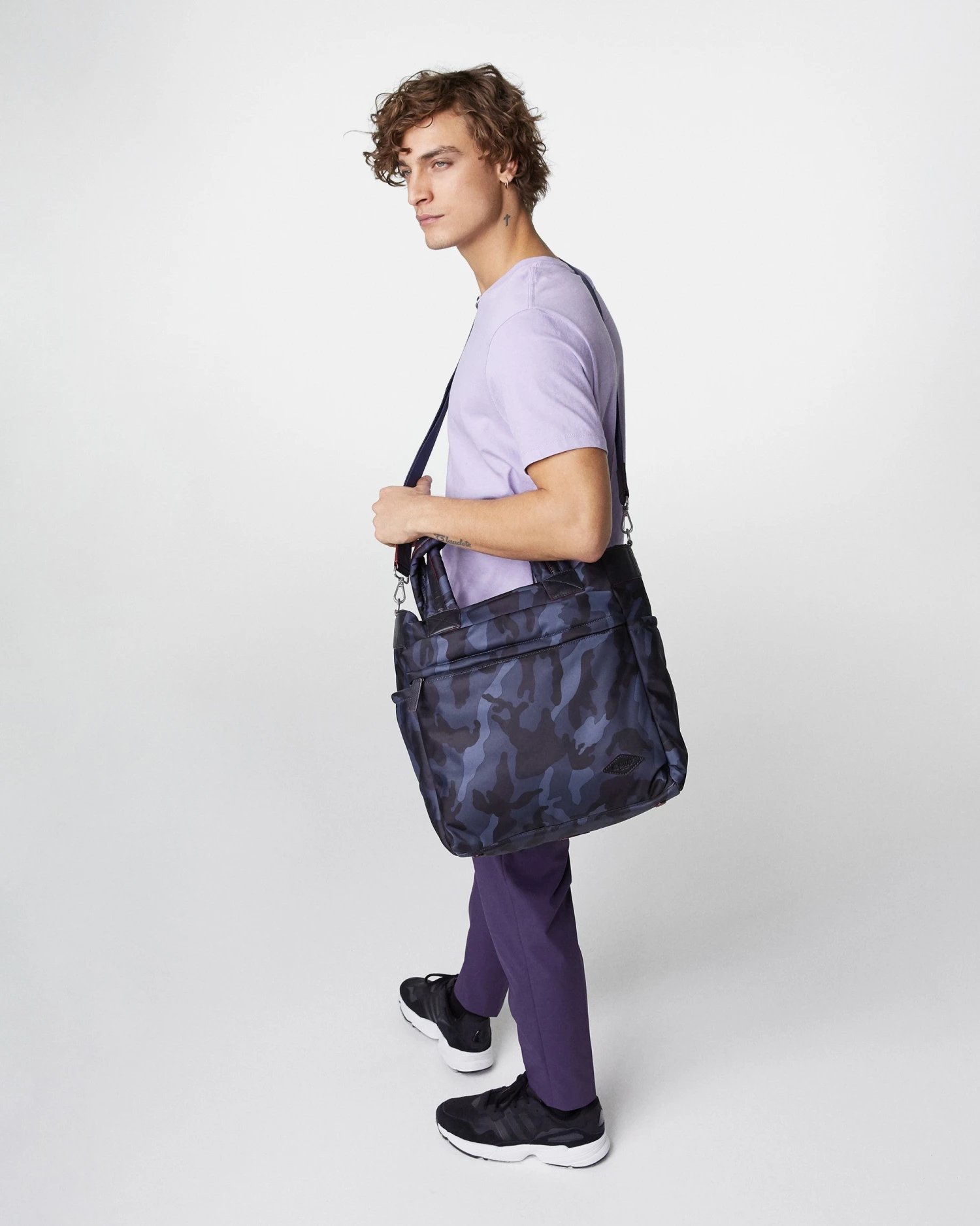 Dark Blue Camo Bedford Air Bleecker Tote - Image 6